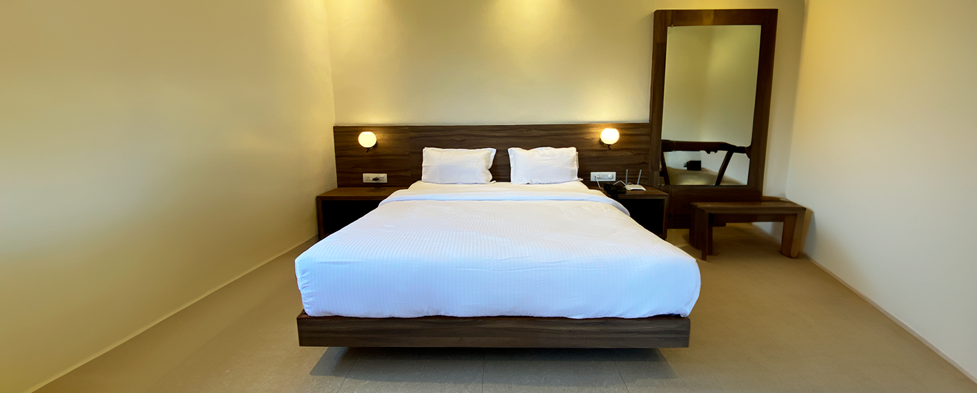 Mountain View Deluxe Room